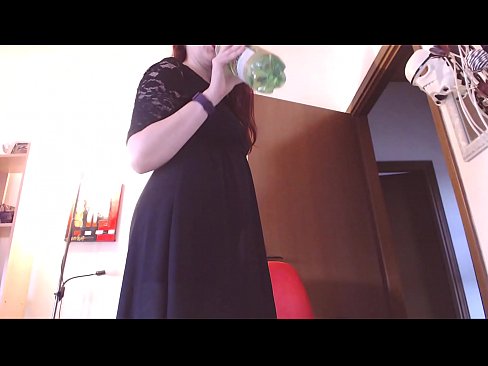 ❤️ Submetiĝema sklavo, kiu amas malpurajn kaj bongustajn kalsonojn, estas devigita masturbi post rigardado de ĉi tiu video! ️ Pornvideo ĉe ni