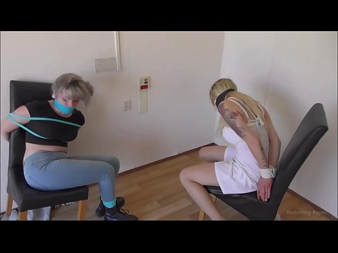 ❤️ Toksomaniulo / ligita kaj buŝoŝtopita / junulino en mizero ️ Pornvideo ĉe ni